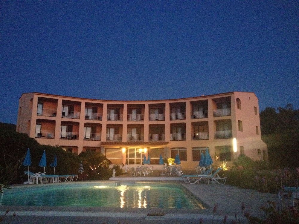 HOTEL CELINE 2/52