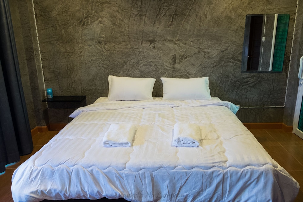 STANDARD, DOUBLE BED