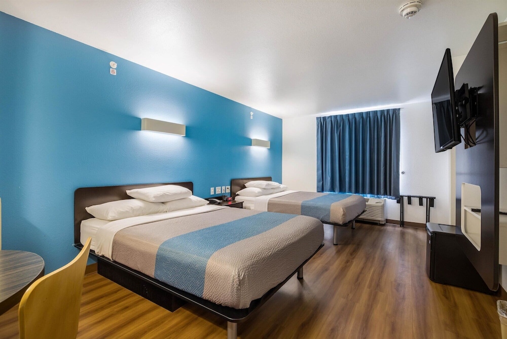 Motel6 Poplar Bluff, MO 29/60