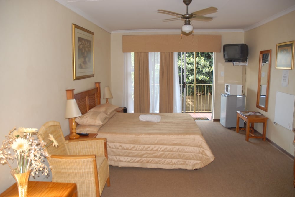Purple Olive Guest House 21/53