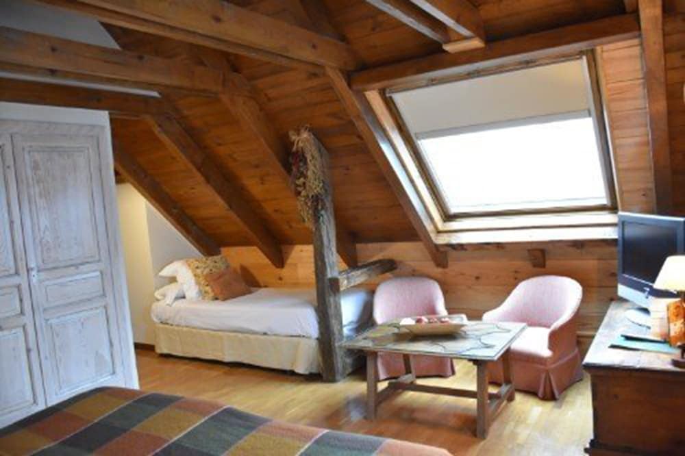 HOTEL VAL DE RUDA 26/76