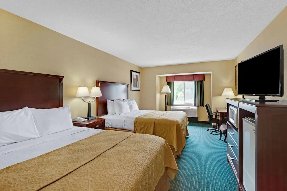 Ramada by Wyndham Kittery 7/27
