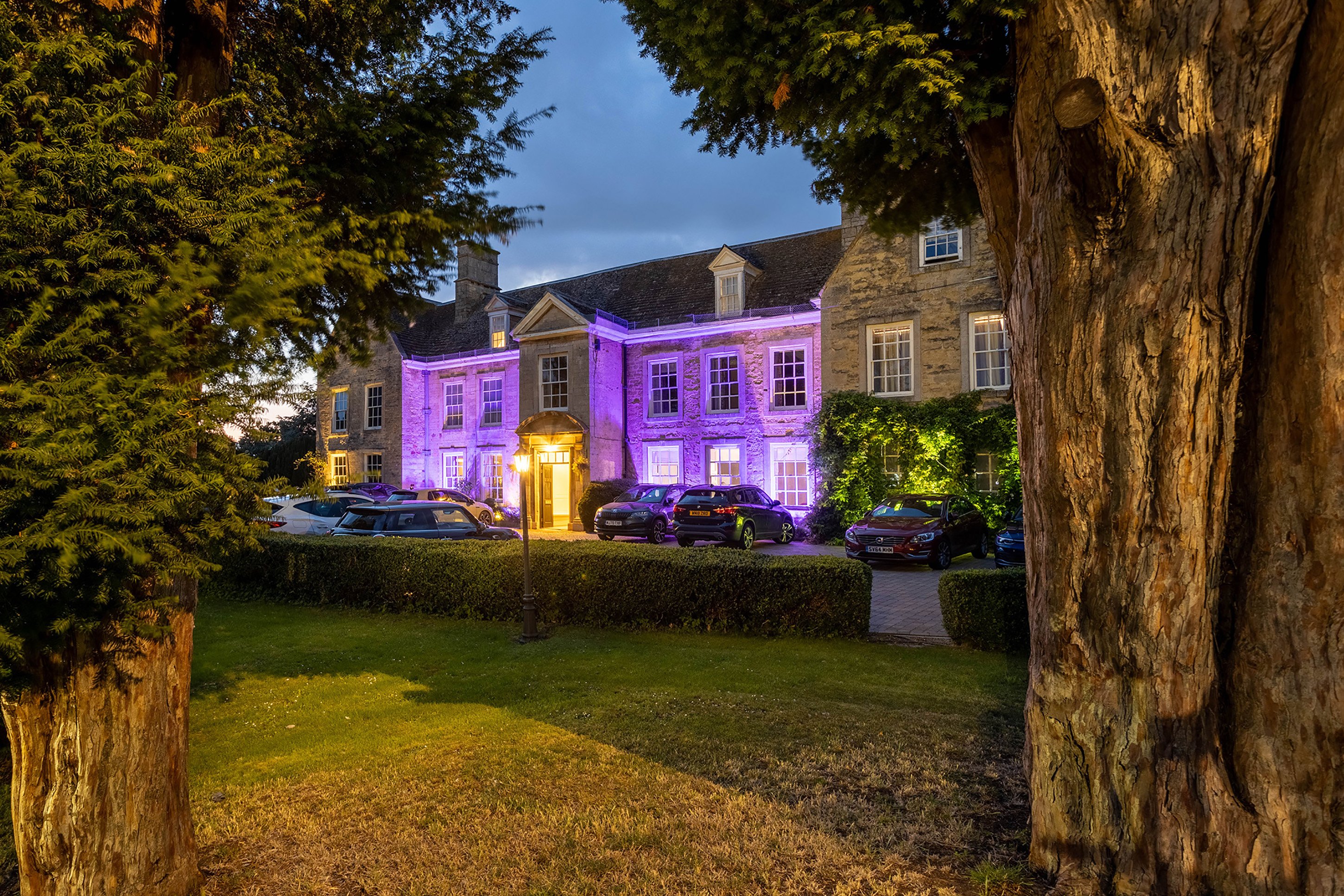 Barton Hall Hotel 50/56