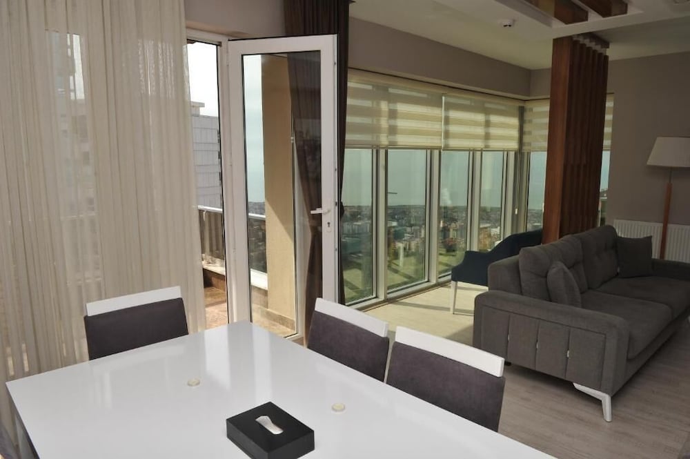 QAMAR PRESTIGE SUITES 40/49