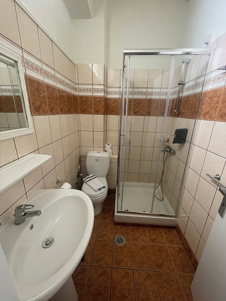Grand Hotel Loutraki 47/48