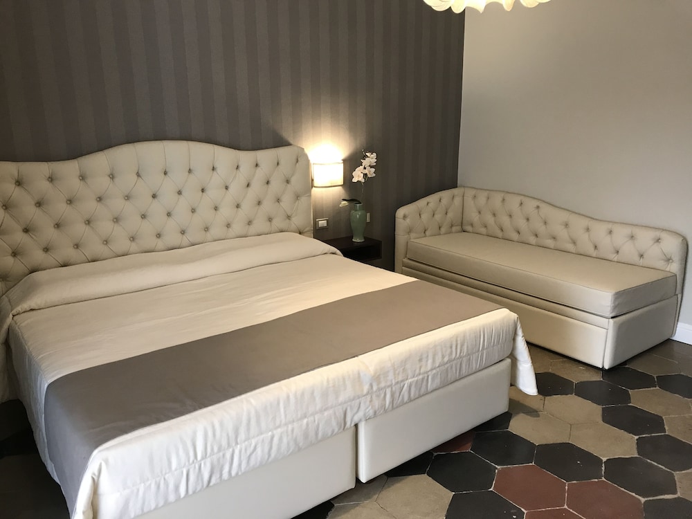 Residenza Roma Imperiale 15/50