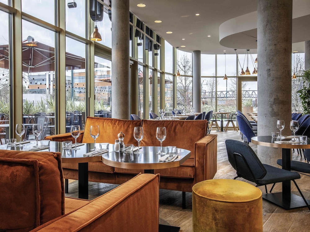 Mercure Paris Gennevilliers 51/76