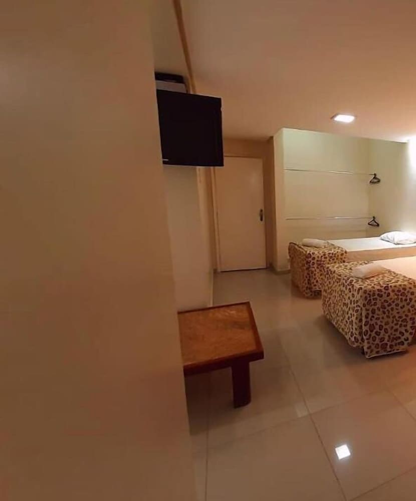 Biss Inn Hotel 42/57