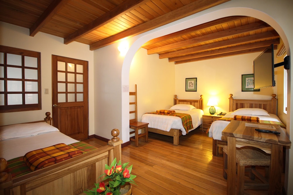 Vieja Cuba Hotel 39/60