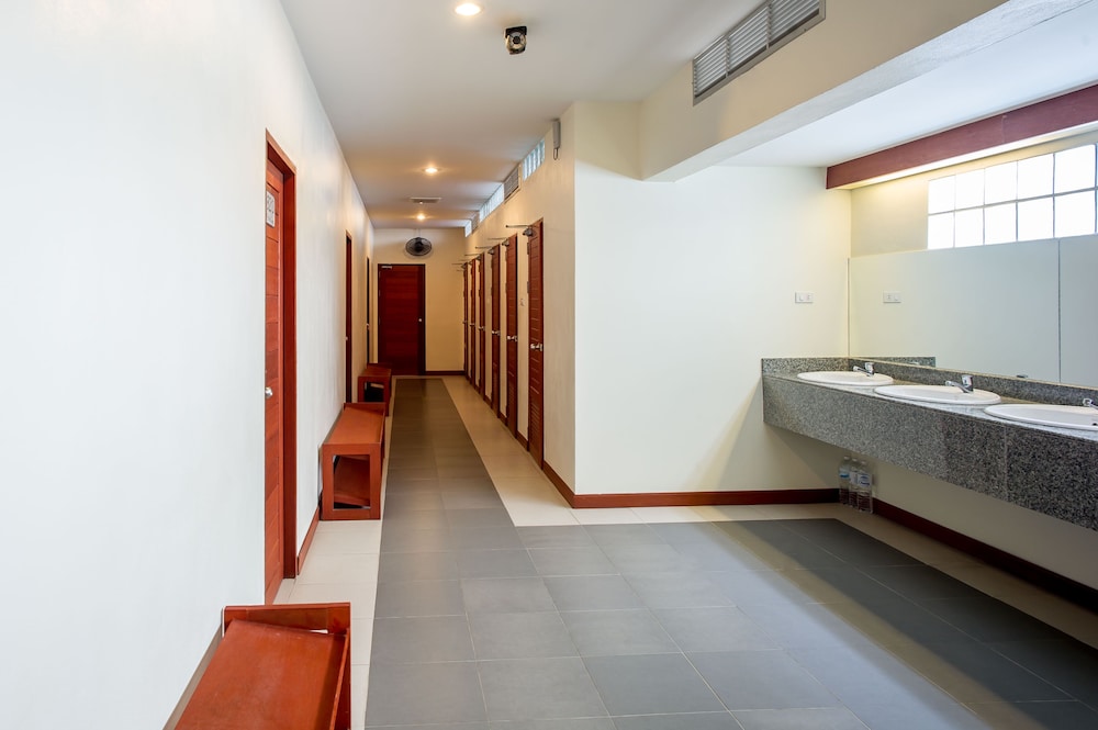 Phangan Pearl Hostel 10/18