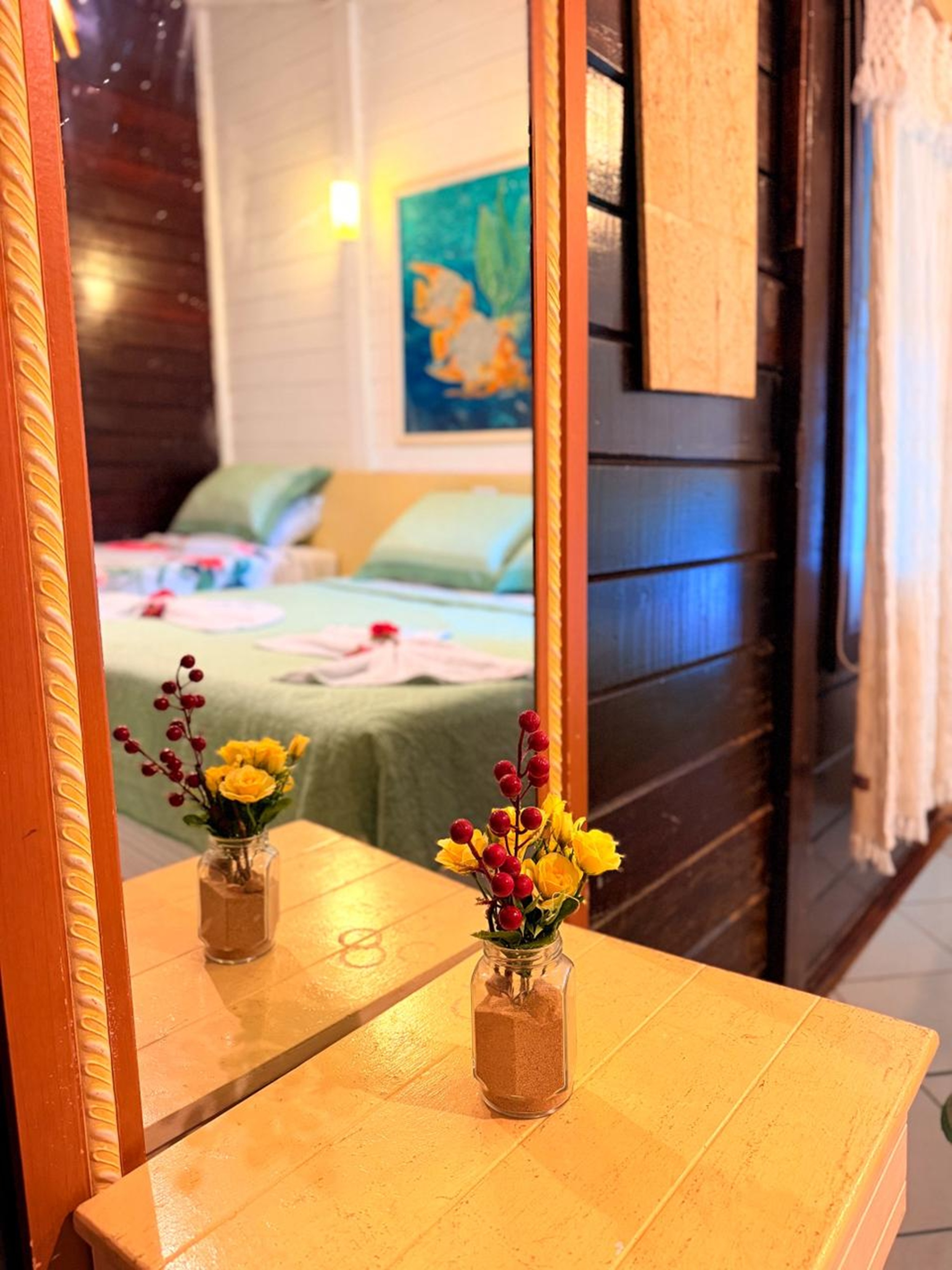Room, Triple 8/8