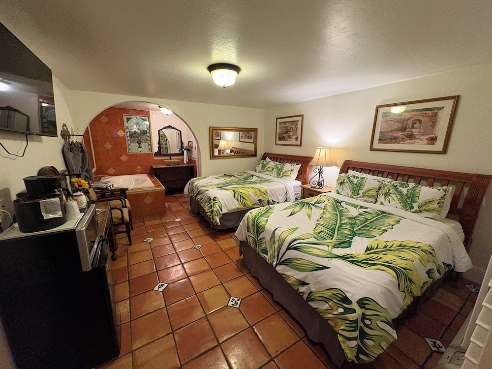 Chantico Inn 15/70