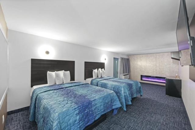 Hotel OPUS Bronx Near Bay Plaza Mall 22/46