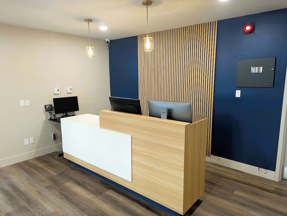 Coastal Inn Dieppe 10/54