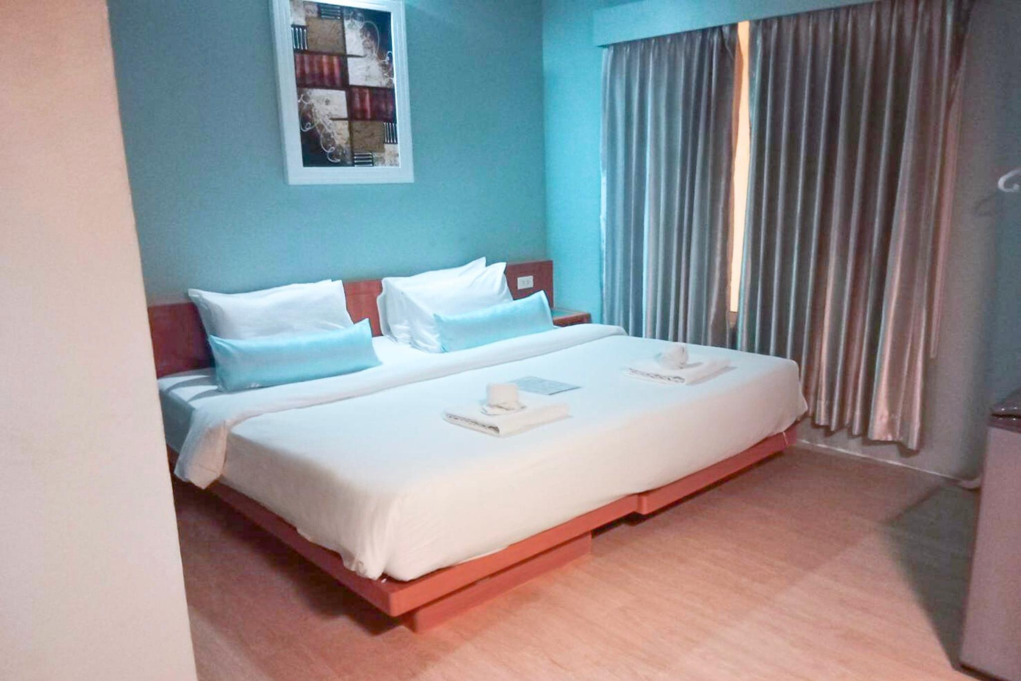 SUPERIOR, DOUBLE BED