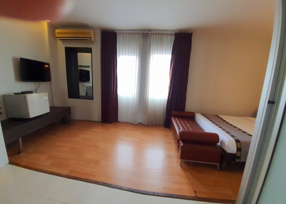 Swana Bangkok Hotel 52/72