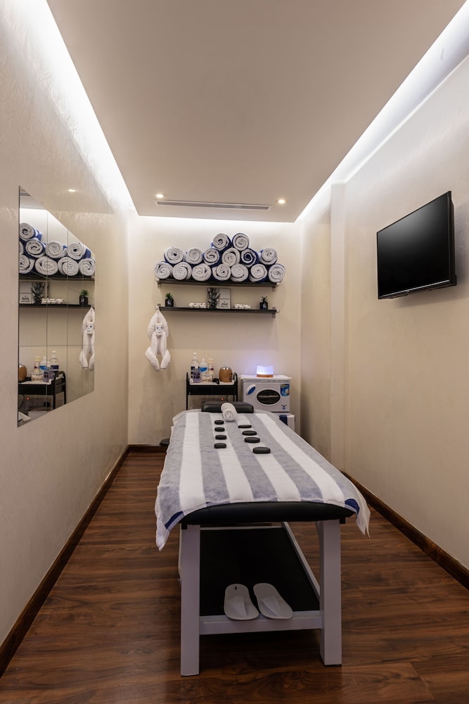 فندق بلو دايموند(Blue Diamond hotel) 30/36