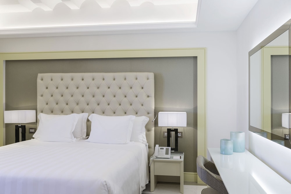 Aleph Rome Hotel Curio Collection by Hilton 20/63