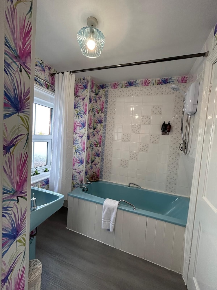 Greylands Guesthouse 7/50