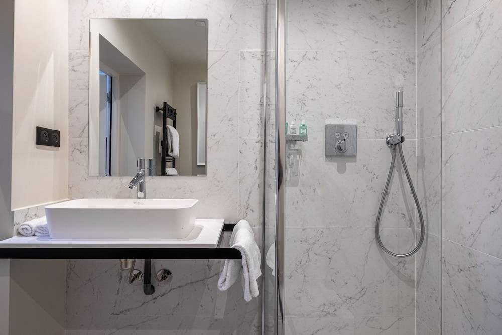 Le Boutique Hotel & Spa 76/76