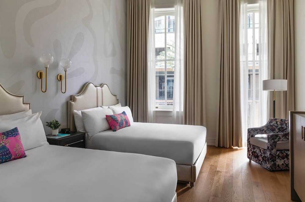 Premier, 2 Queen Beds, Balcony