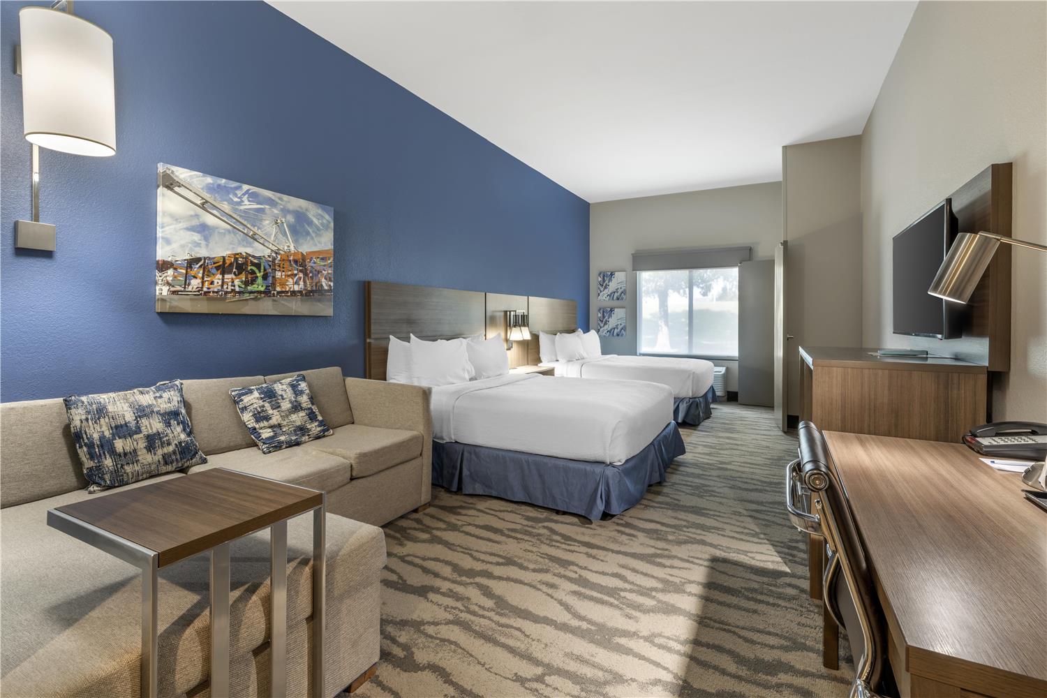 Best Western Plus Castlerock Inn & Suites 8/19