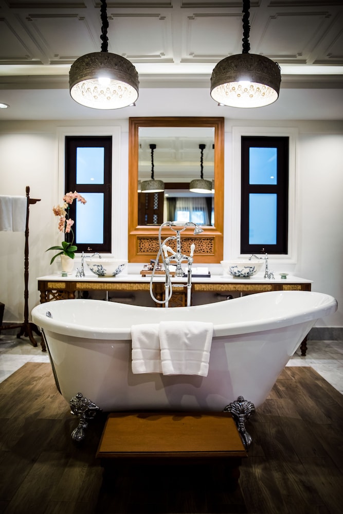 Na Nirand Romantic Boutique Resort 10/56