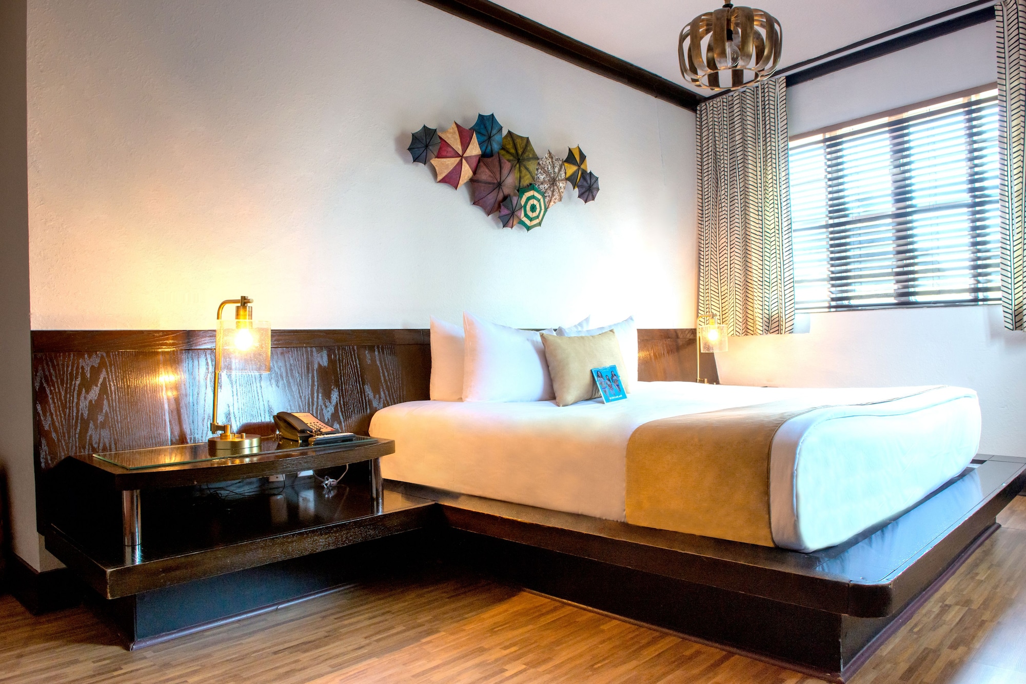 STANDARD, QUEEN BED, ACCESSIBLE