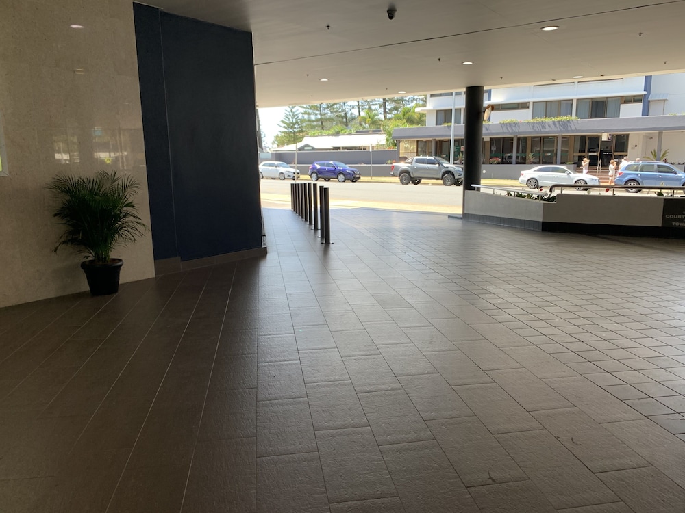 Ocean Plaza Resort 24/50
