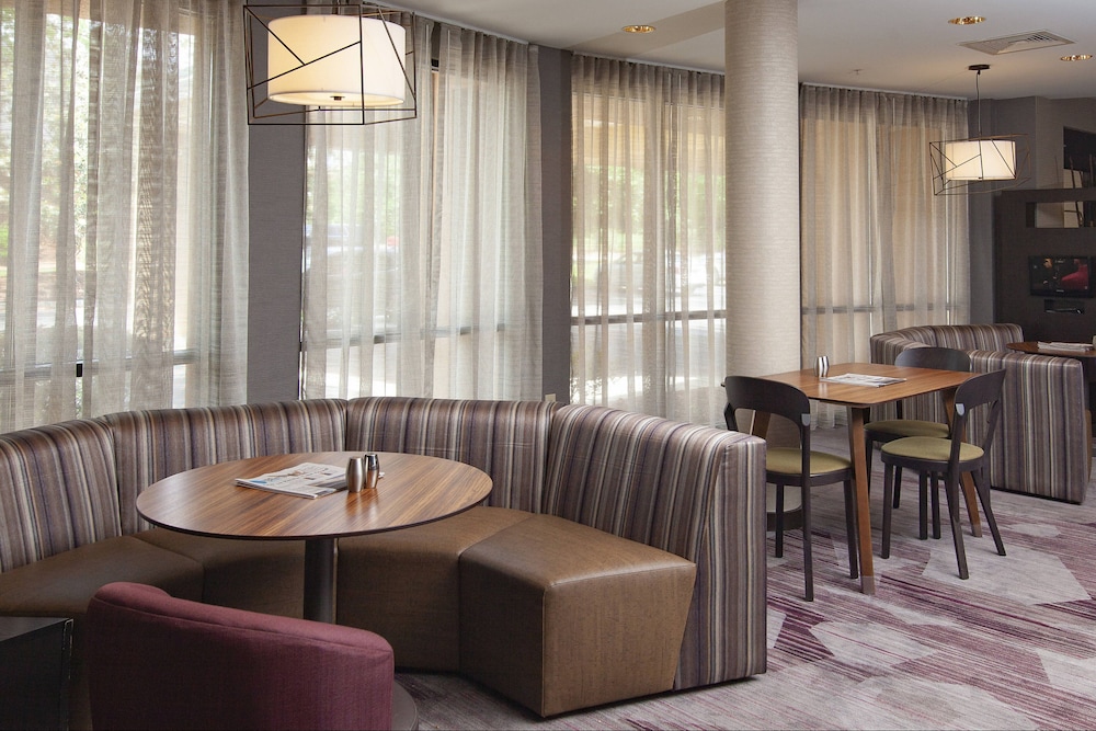 Courtyard By Marriott Valdosta 17/35