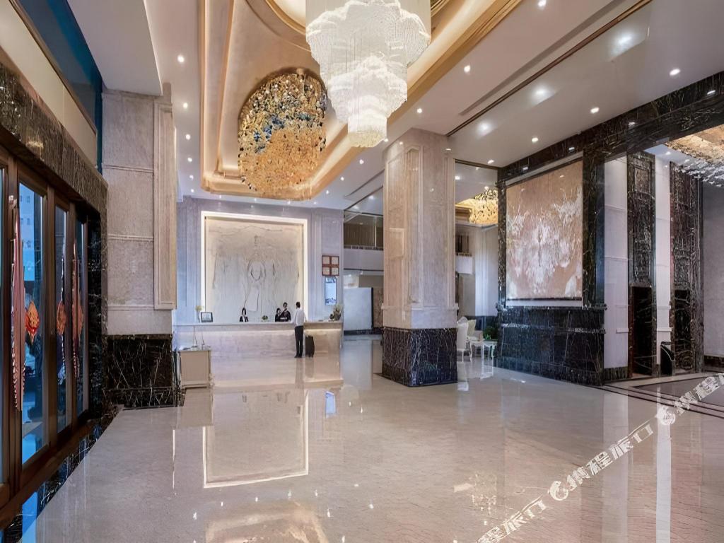 Vienna International Hotel (Zhongshan North Station) 10/57