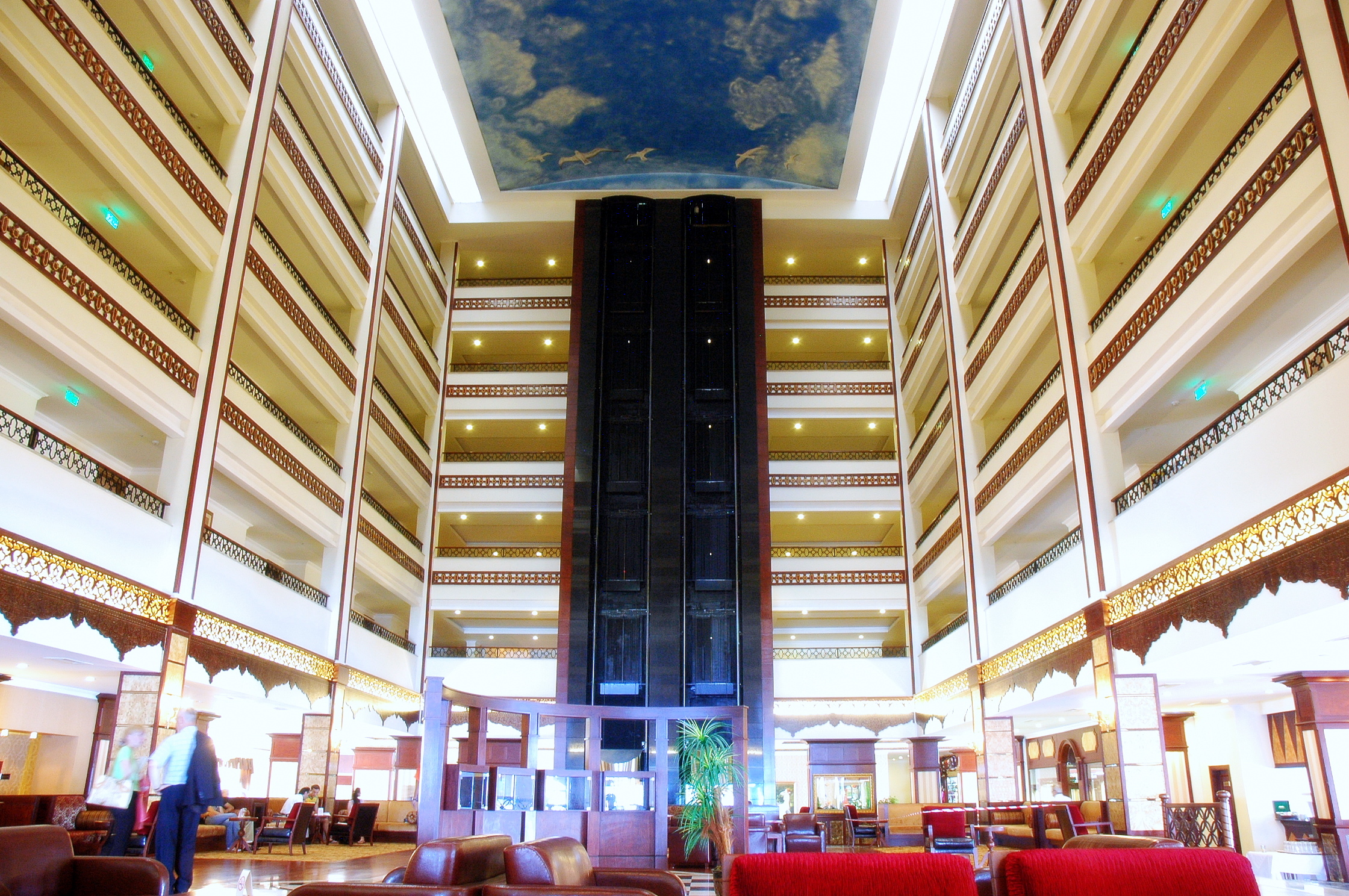 Utopia World Hotel 4/50