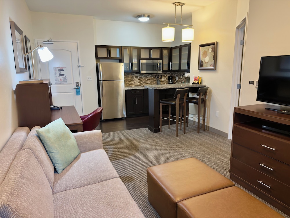 Staybridge Suites Carlsbad/San Diego 41/73