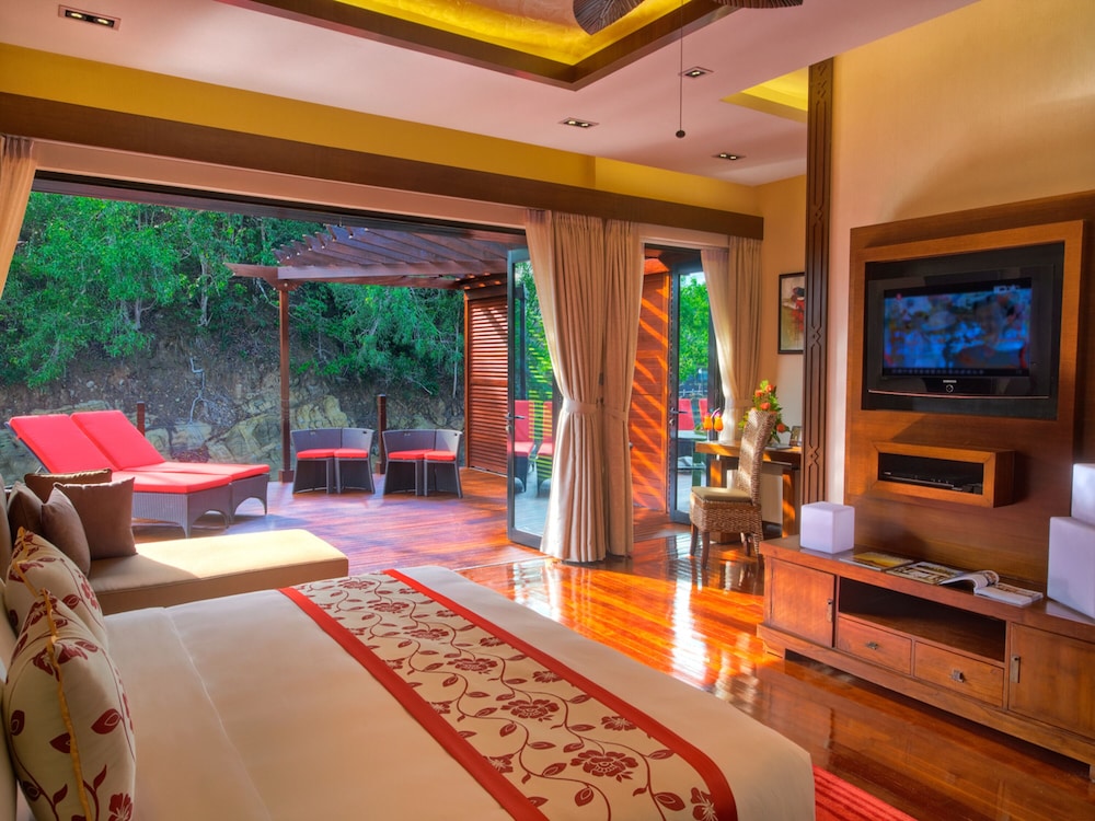 Gayana Marine Resort 40/71
