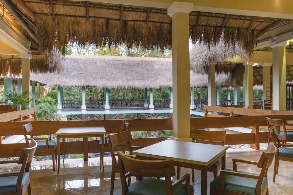 Iberostar Waves Quetzal 34/50