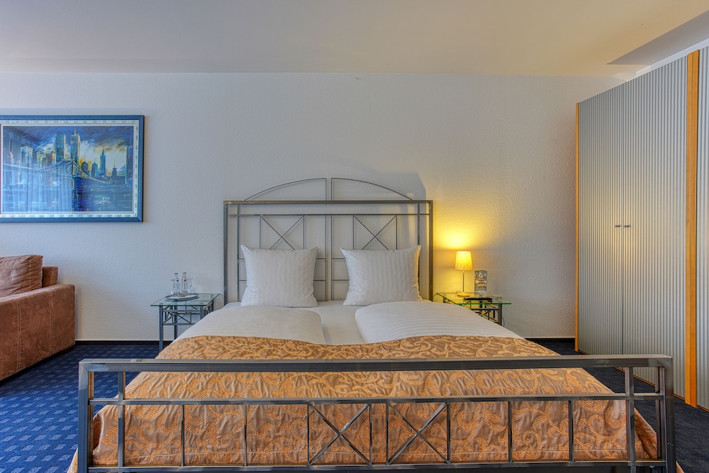 Centro Hotel Braunschweig 12/29