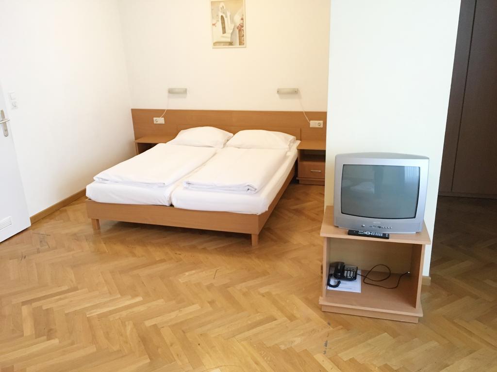 Geblergasse 14/28