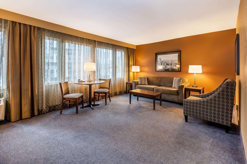 La Quinta Inn Suites By Wyndham Seattle Downtown 30/44