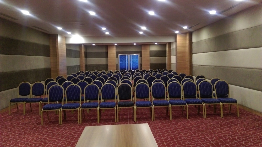 Lonicera Resort And Spa Hotel 33/50