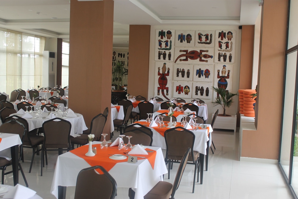 Grand Hotel d'Abidjan 21/26
