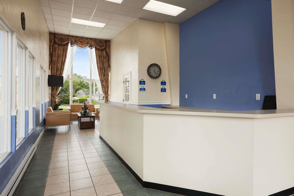 Days Inn By Wyndham West Yarmouth/Hyannis Cape Cod Area 5/16