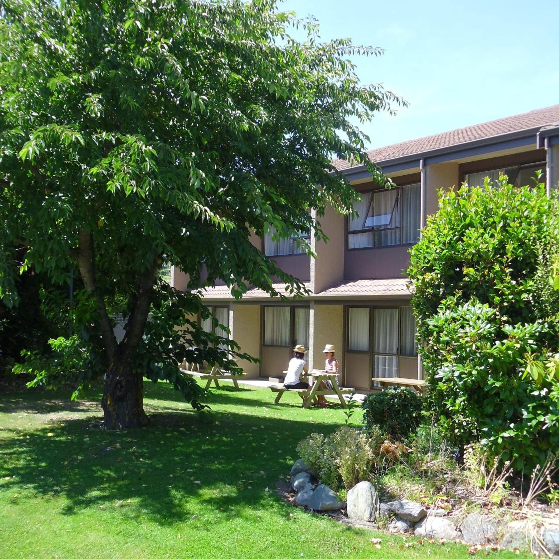 Fairway Motel & Apartments 44/50