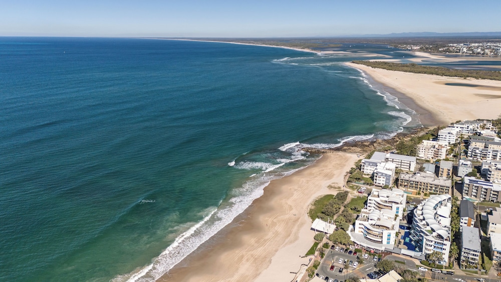 Rolling Surf Resort 75/78