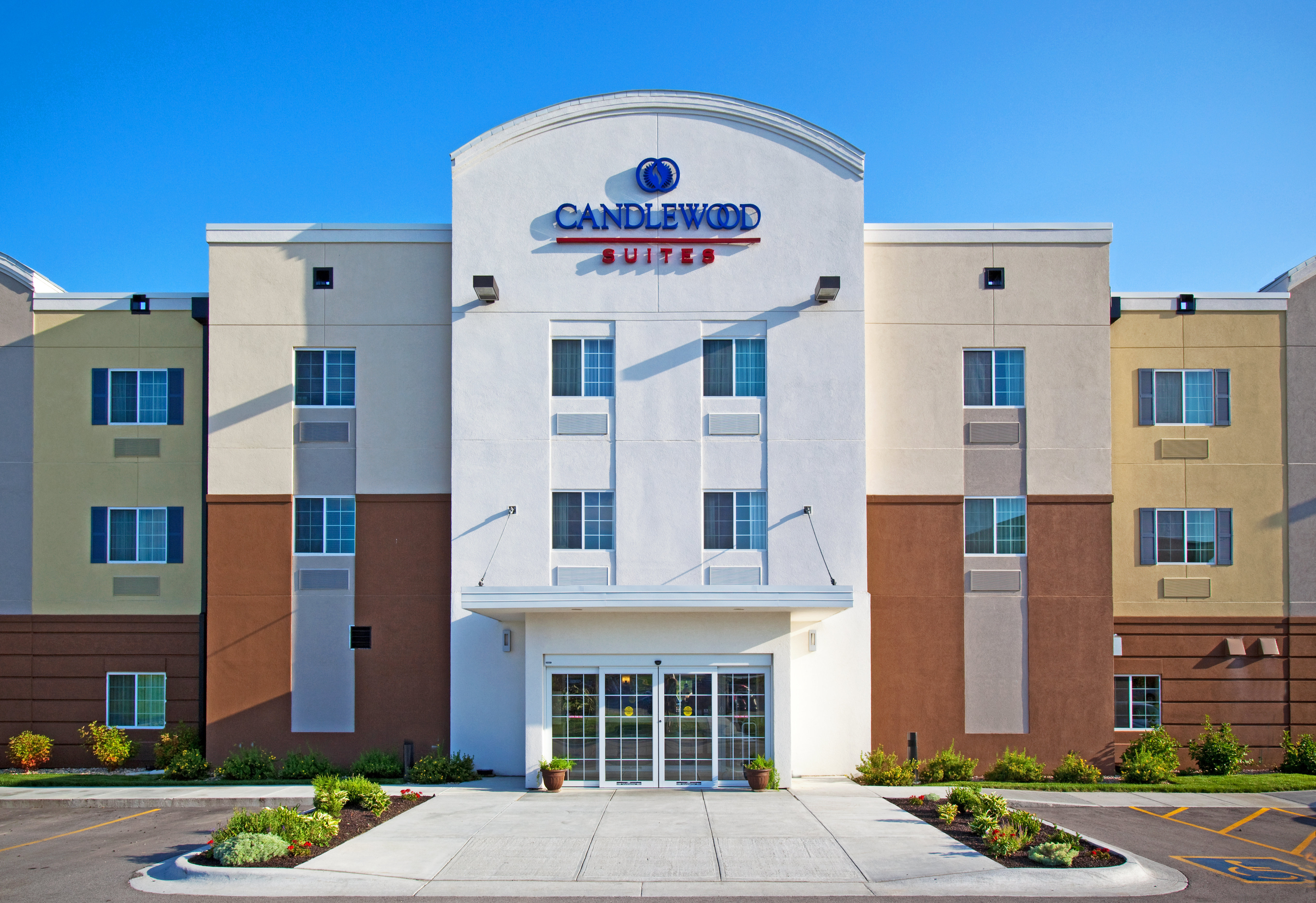 Candlewood Suites Bellevue 1/17