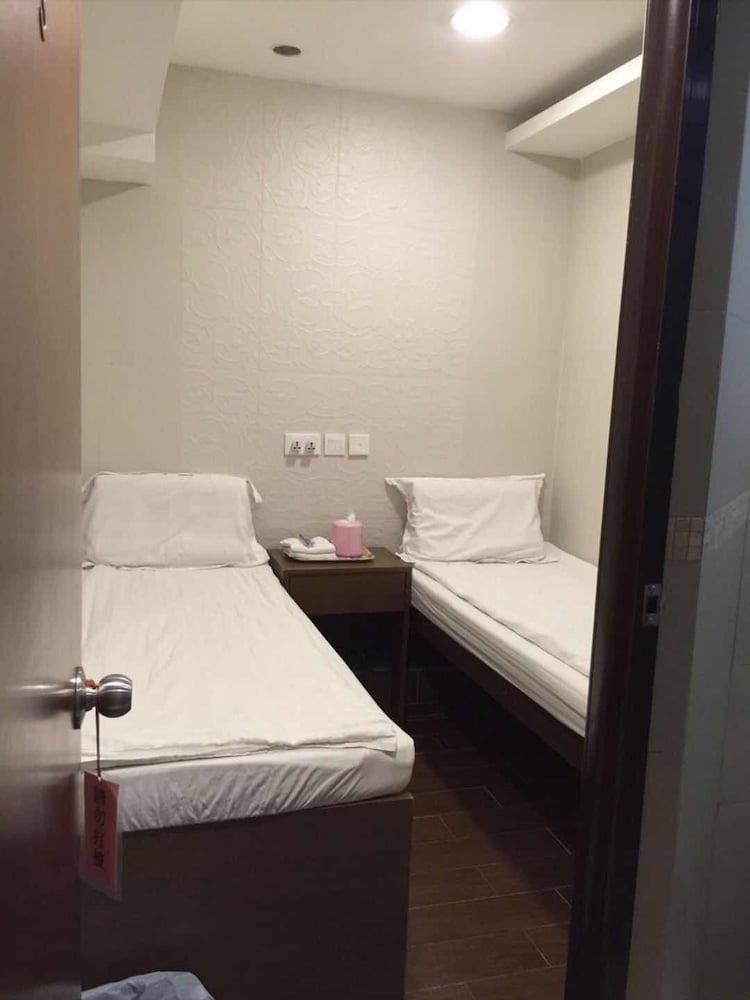 Lam Shan Hotel 4/17