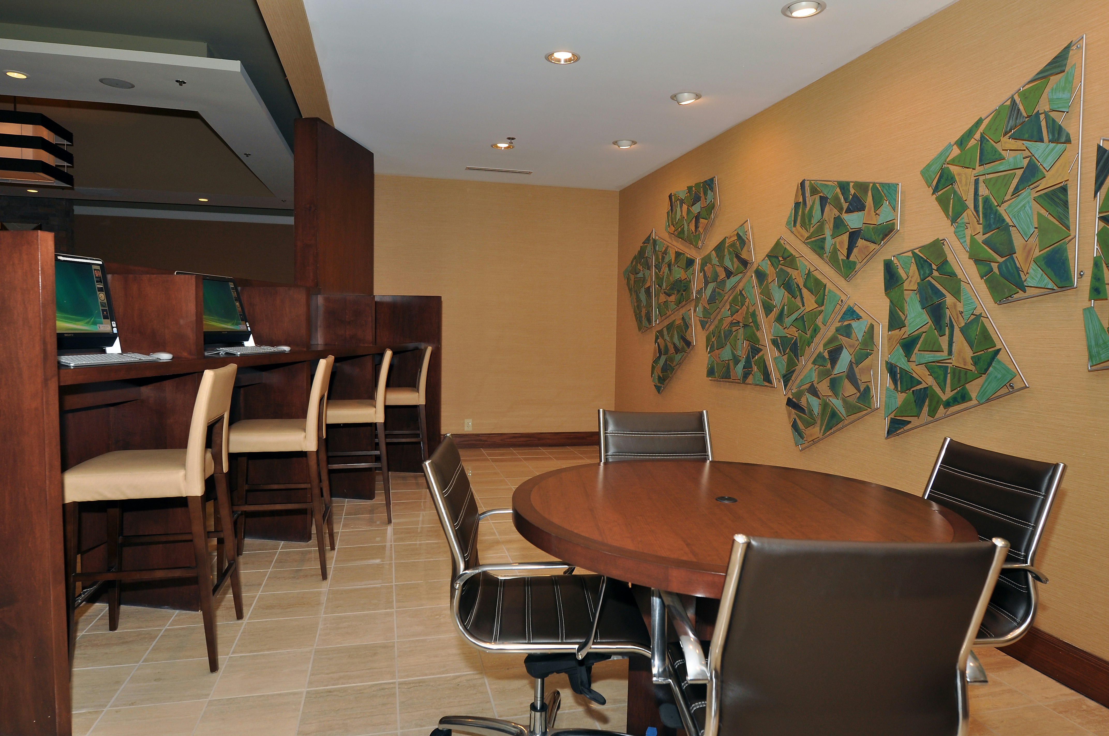 DoubleTree by Hilton Hotel Collinsville - St. Louis 20/22