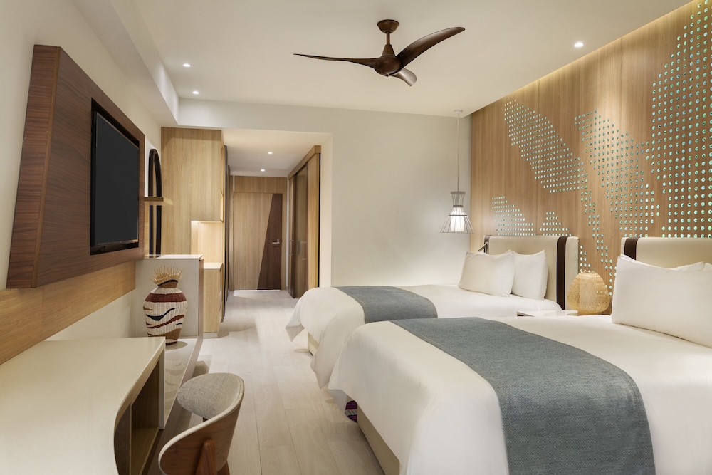 JUNIOR SUITE, DOUBLE BED, OCEAN VIEW