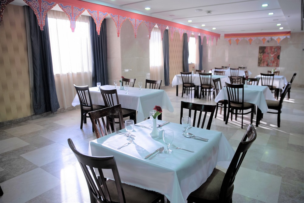 فندق ابراج الكسوة(Al Kiswa Towers Hotel) 46/53