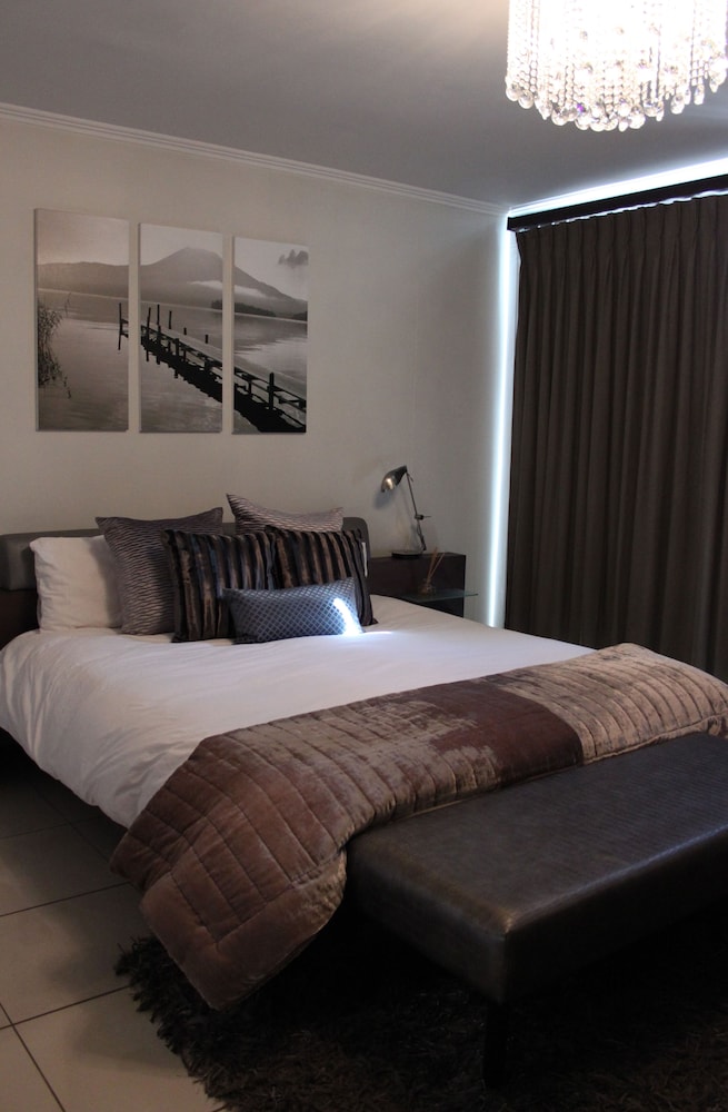 The Nicol Hotel And Apartments 19/53