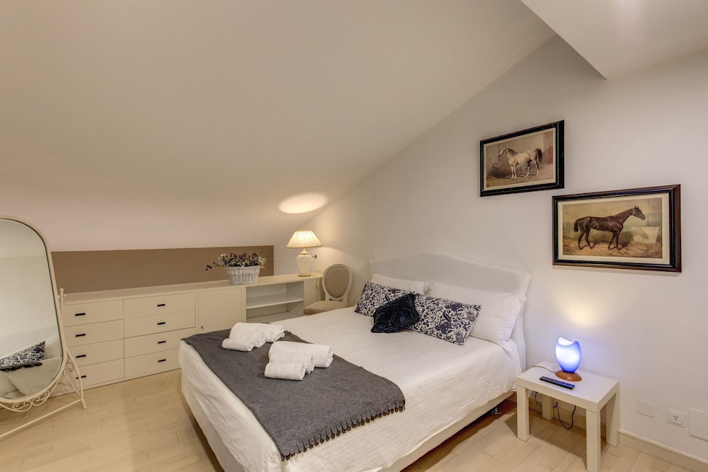 Trevi Miracle Suite 4/37